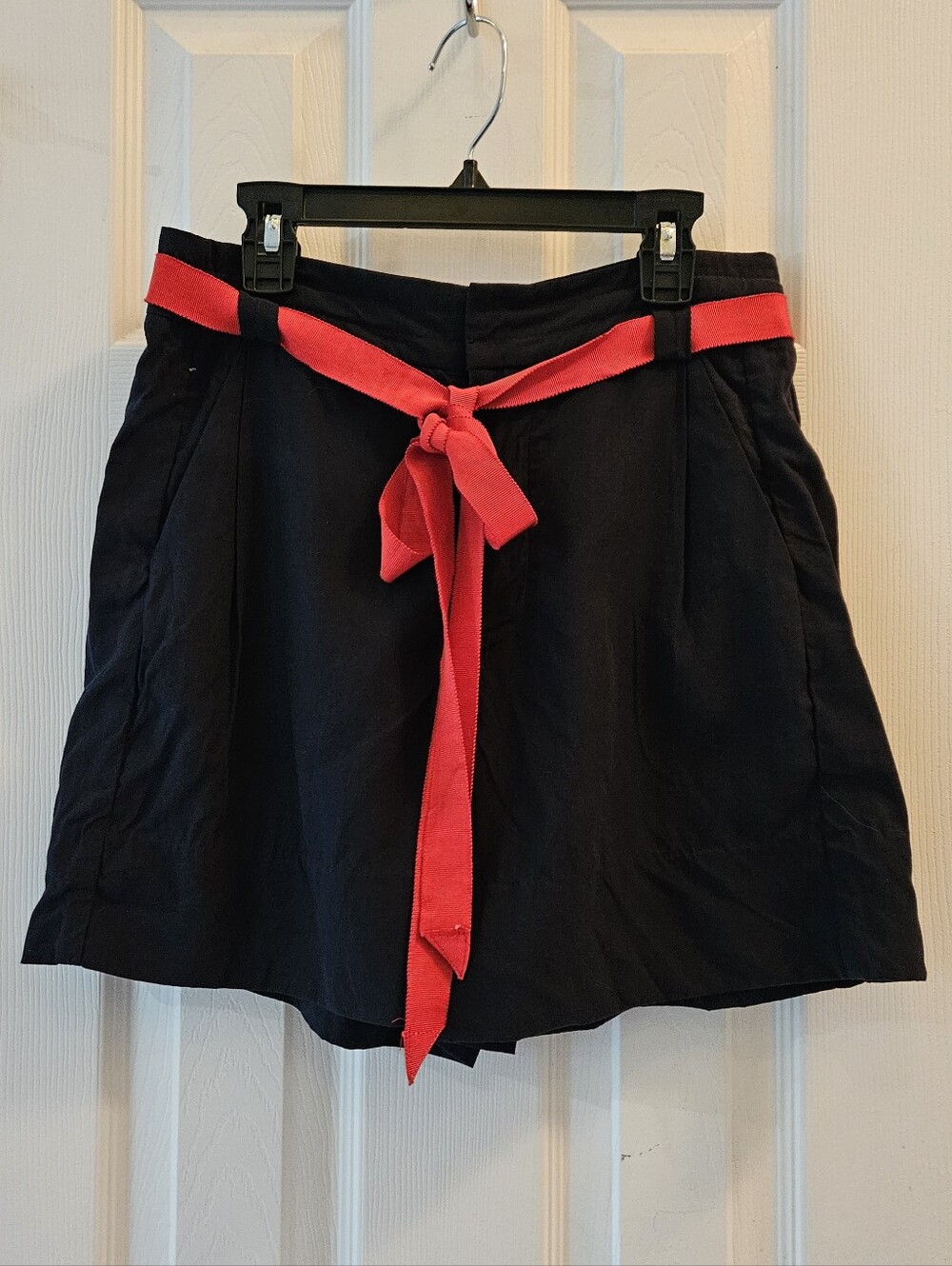 Free People, Navy High-Waist Shorts with Red Tie Belt, (Sz 0 Fits Like Sm) NWOT
